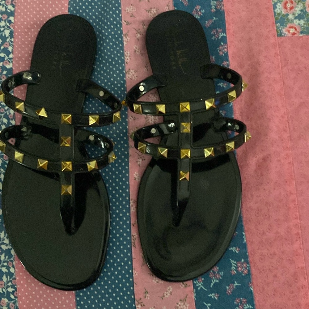 Nicole Miller sandals